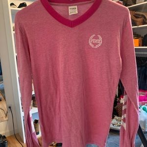 Women’s x-small Pink long sleeve t-shirt